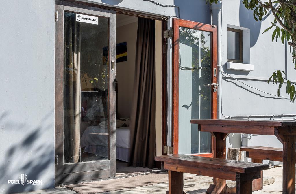 Tyday Accommodation Port Elizabeth Exteriör bild