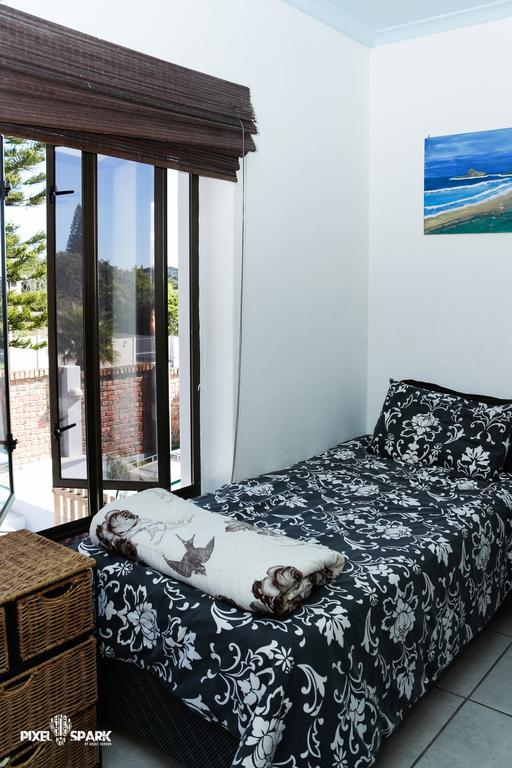 Tyday Accommodation Port Elizabeth Exteriör bild