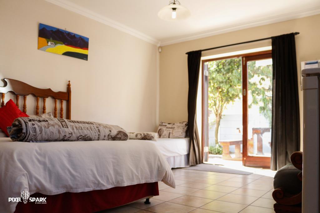 Tyday Accommodation Port Elizabeth Exteriör bild