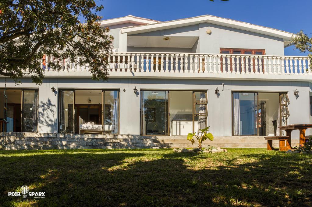 Tyday Accommodation Port Elizabeth Exteriör bild