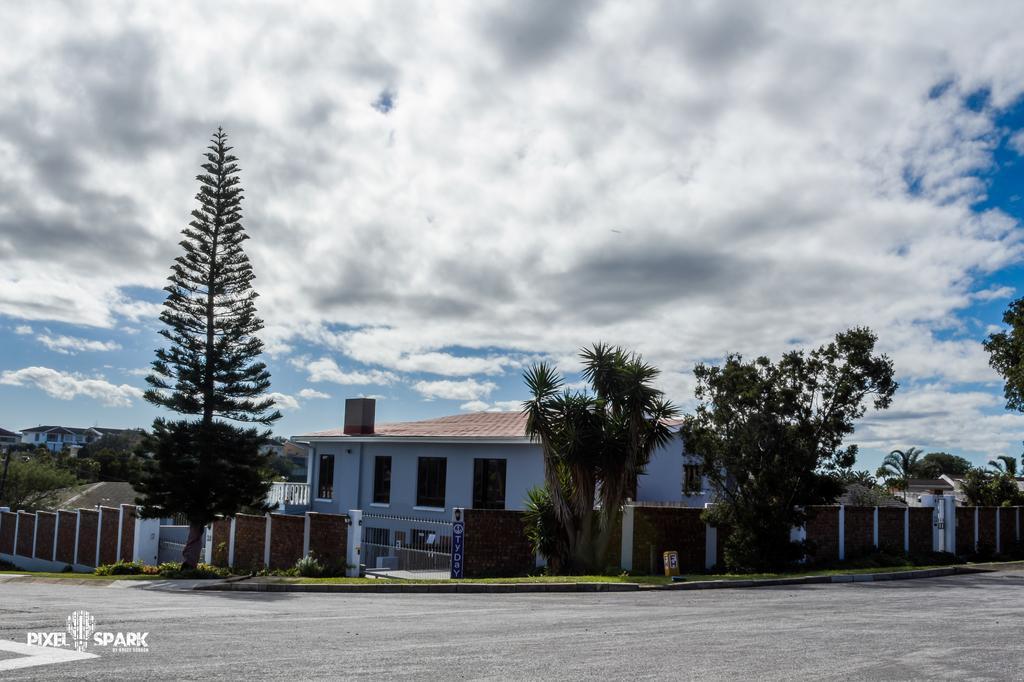 Tyday Accommodation Port Elizabeth Exteriör bild